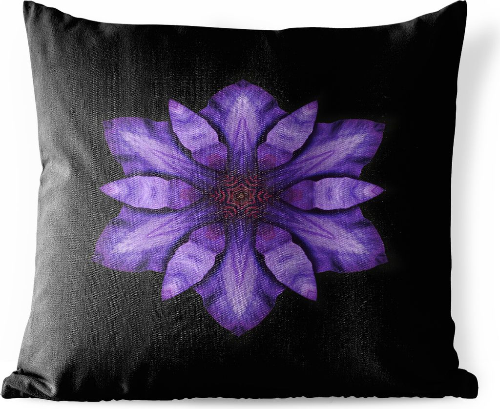 MuchoWow Outdoor Kissen - Ein lila Clematis Mandala auf schwarzem Hintergrund - 45x45 cm - Wetterfest - Lounge Kissen - Fotokissen - Dekoratives ...
