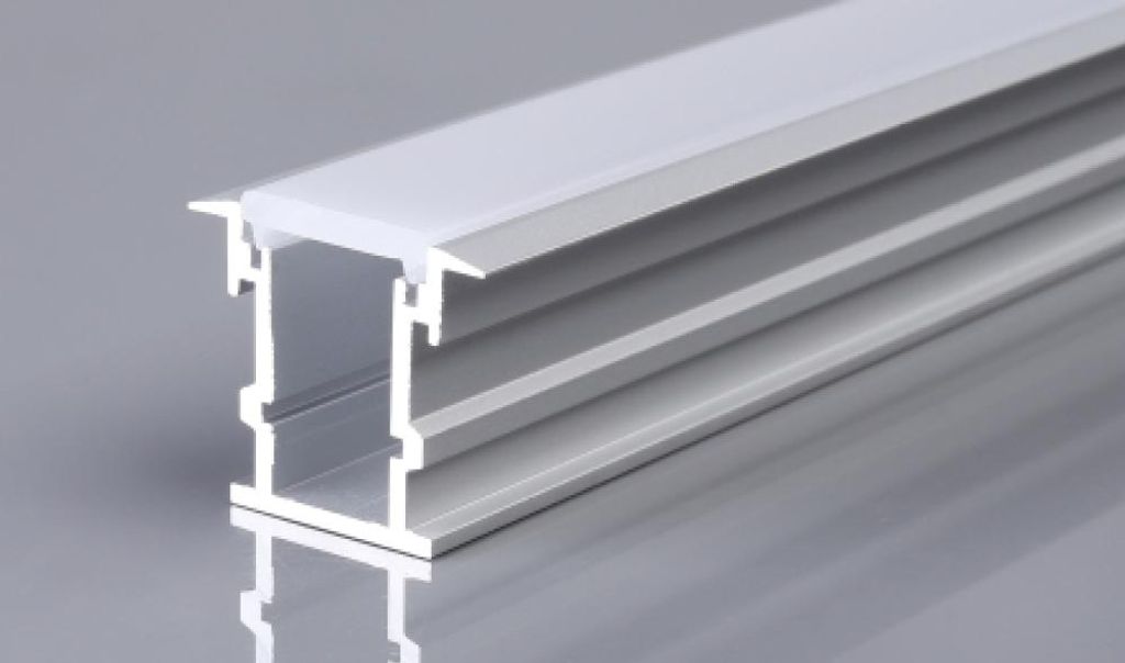 1 m Aluminium Bodenprofil / Schienensystem für LED-Streifen für Innen- als auch Außenbereich Profil B7