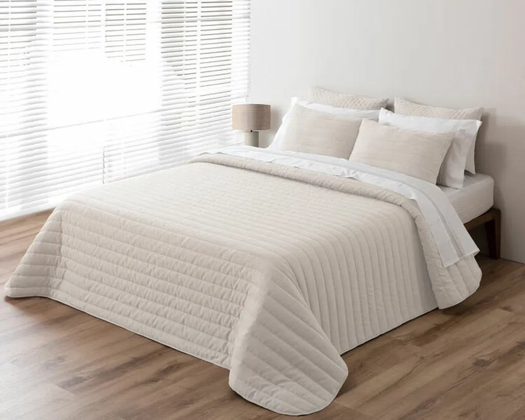 Couette Pierre Cardin LINO hypoallergénique : fini le froid en lit simple