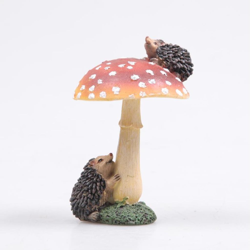 Pilz mit Igel 7x6,5x11cm