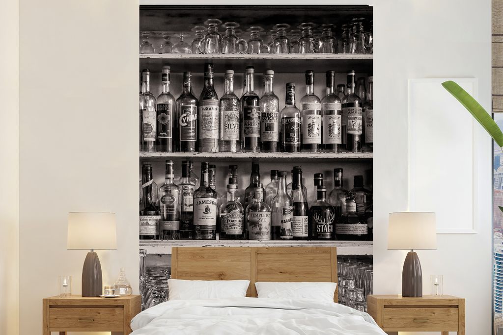 MuchoWow Fototapete für Wohnzimmer oder Schlafzimmer Wandtapete Vinyl Motivtapete Bar - Alkohol - Spirituosen - Stilleben - 145x220 cm - Wanddek...
