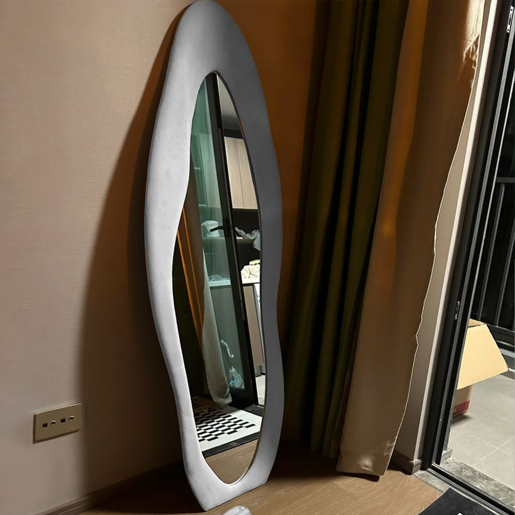 Ganzkörperspiegel mit Polsterrahmen – Moderner, Freistehender Spiegel fürs Schlafzimmer, Wohnzimmer & Flur – Standspiegel 170 x 70 cm in Grau