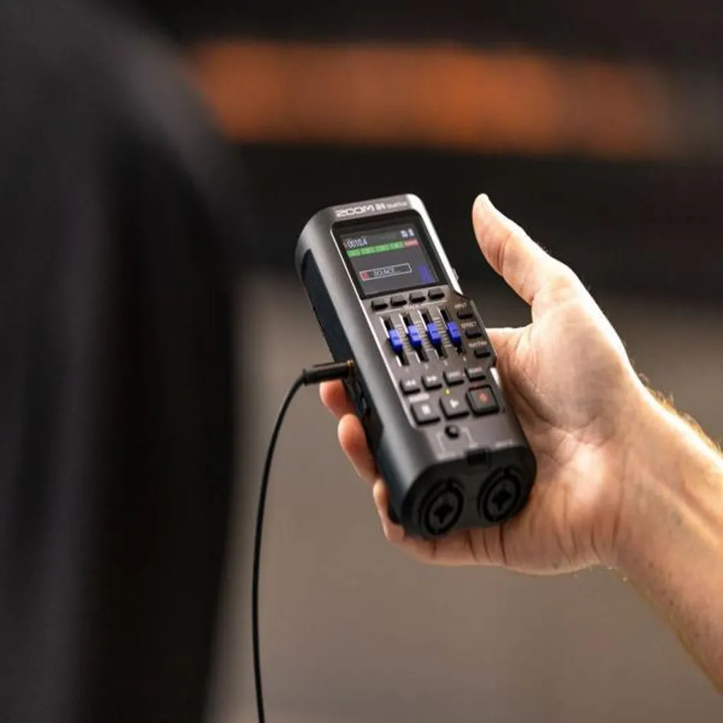 Studio de poche Zoom R4 MultiTrak avec interface audio USB et effets - 14