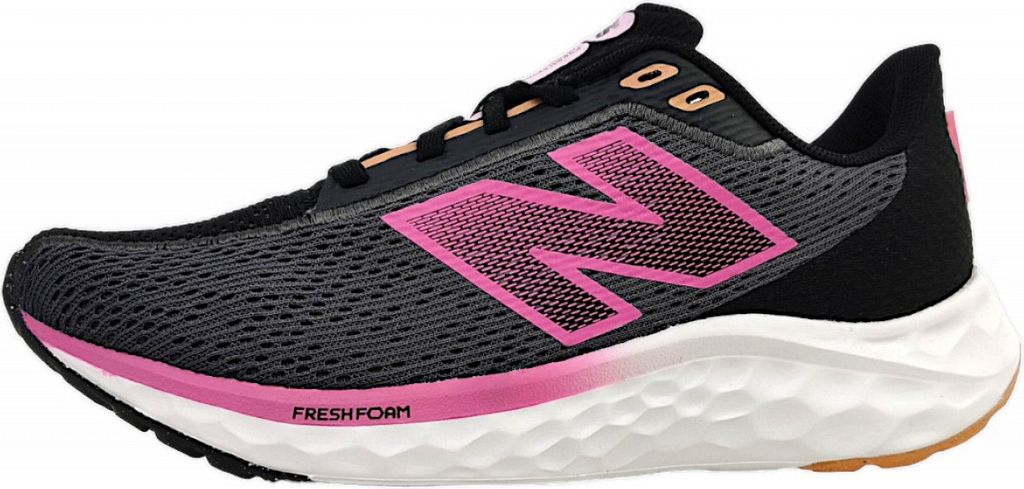 New Balance Road Running Damen Laufschuh in Schwarz, Größe 10