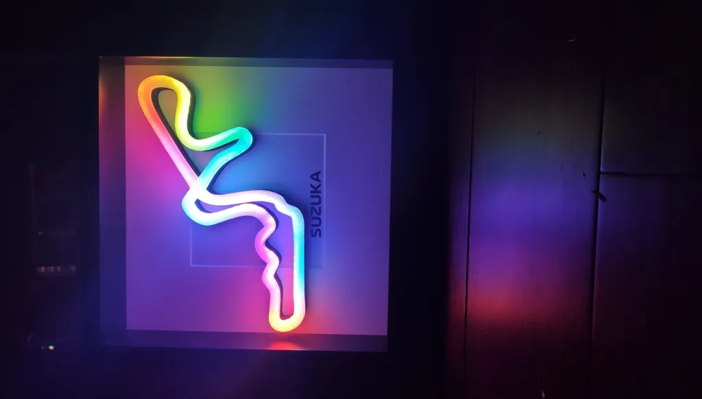 Regalo Formula 1 Originale - Pista F1 LED Personalizzata Suzuka Bahrain