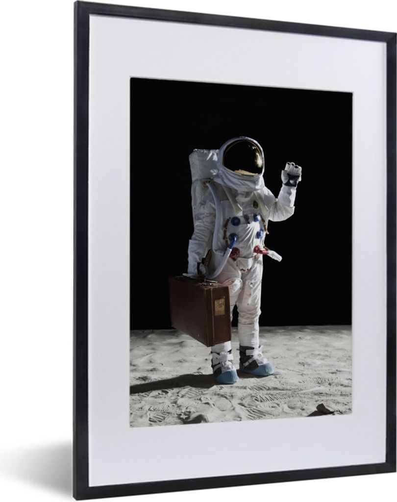 MuchoWow MuchoWow Gerahmtes Poster Astronaut - Weltraum - Koffer 30x40 cm - Poster mit zchwarzem Bilderrahmen - Wandposter Schlafzimmer
