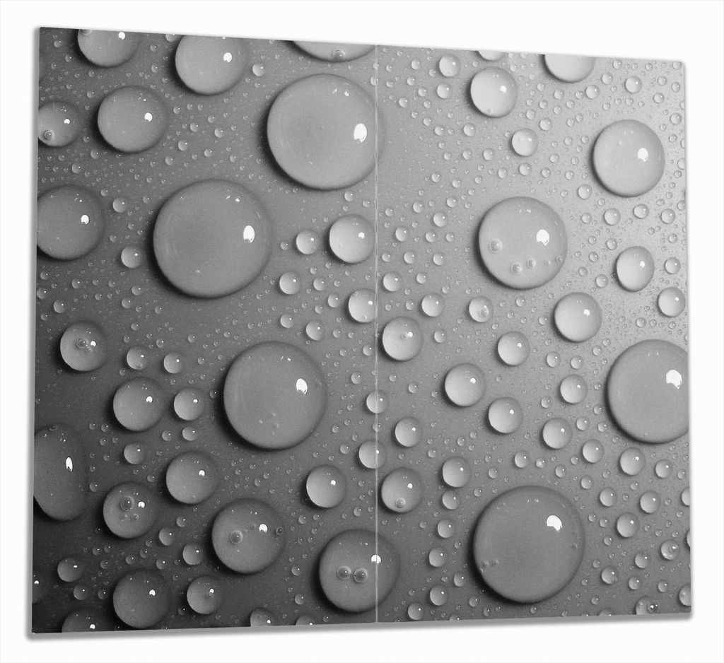 Wallario Herdabdeckplatte aus Glas, Größe 60 x 52 cm 2-teilig, Motiv Wassertropfen in schwarz weiß