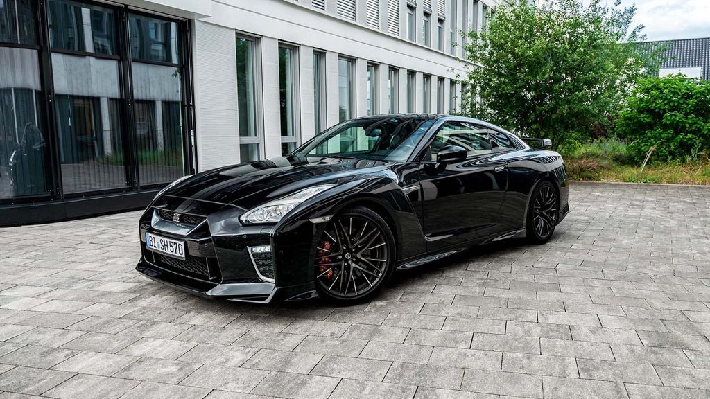 Jochen Schweizer Nissan GTR R35 mieten Bielefeld (1 Tag); Erlebnis verschenken oder selbst erleben; Gutschein gültig für 1 Person
