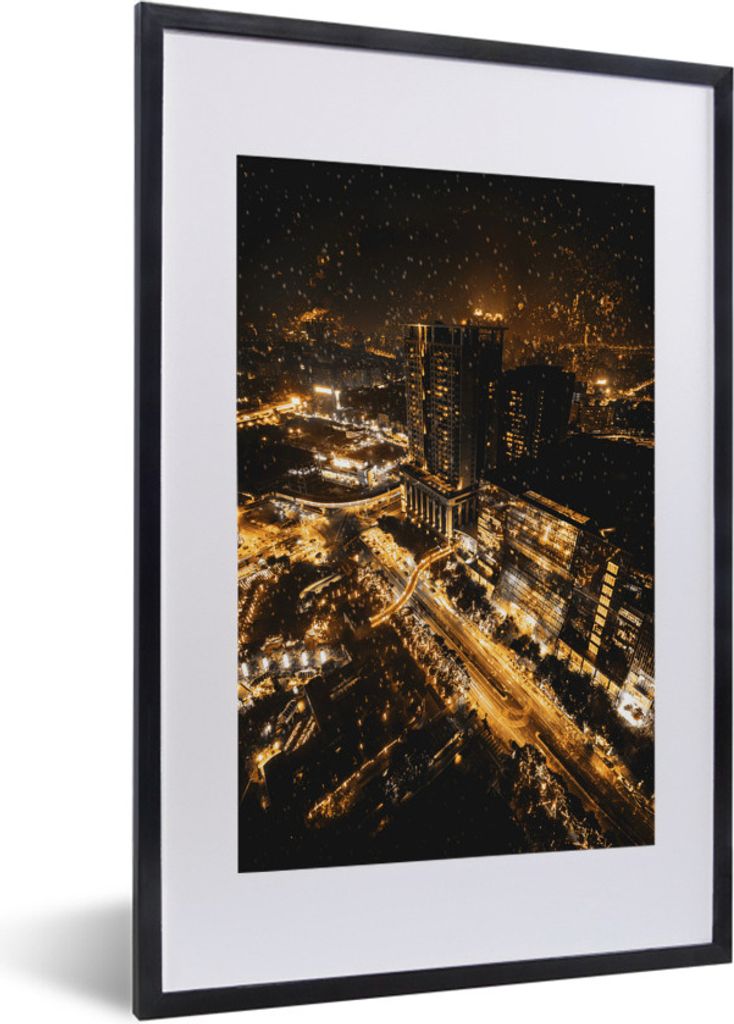 MuchoWow MuchoWow Gerahmtes Poster Schnee - Gold - Stadt 40x60 cm - Poster mit zchwarzem Bilderrahmen - Poster in Rahmen