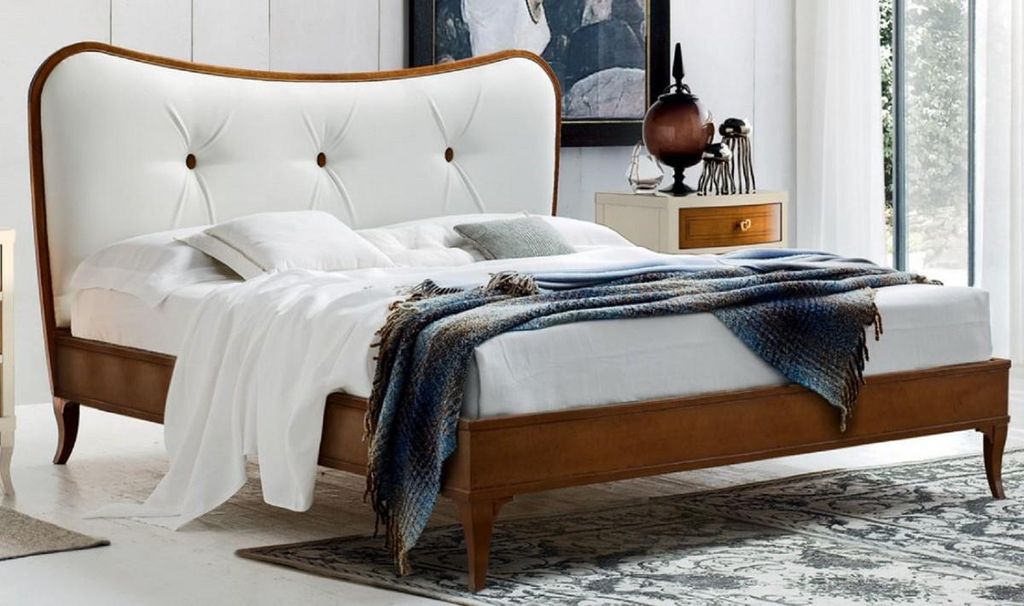 Casa Padrino Luxus Biedermeier Doppelbett Braun / Weiß 182 x 214 x H. 120 cm - Massivholz Bett mit Echtleder Kopfteil - Schlafzimmer Möbel - Luxu...