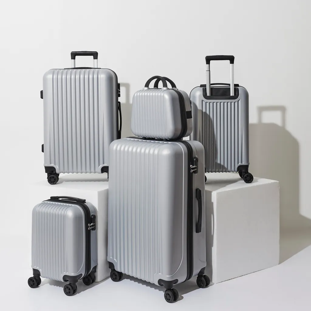 Valise Tokyo Argent X5 : Fini le Manque de Place avec 5 Tailles de Bagage