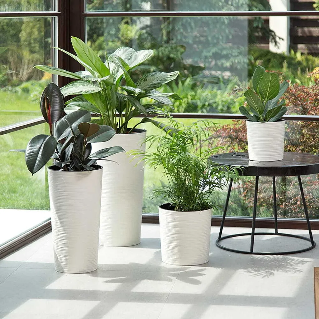 Cache-pot design rond Malwa noir 19 cm avec bac de plantation interne - 7