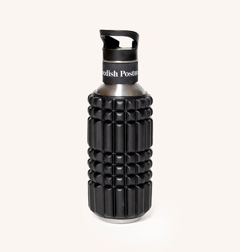 SWEDISH POSTURE Wavewell 750 ml Wasserflaschen-Schaumstoffroller