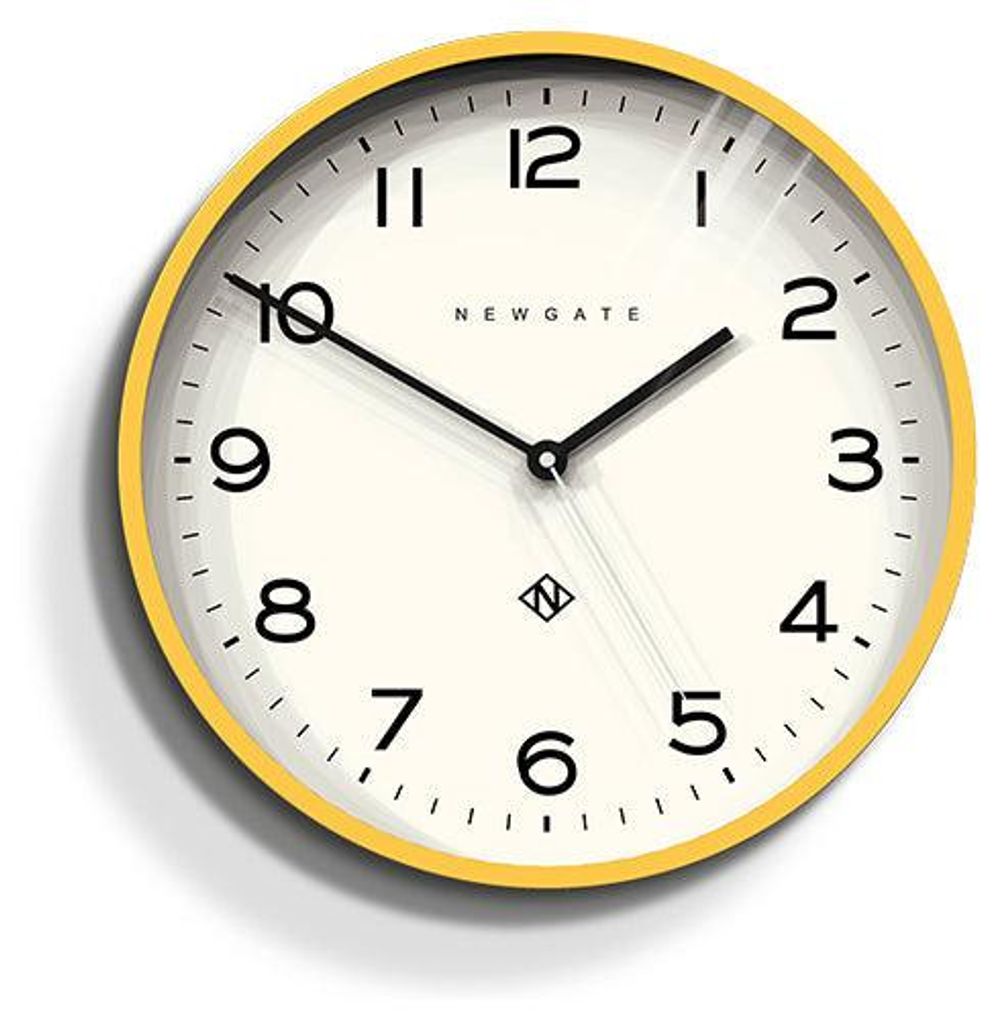 Newgate Number Three Echo Wanduhr in Gelb