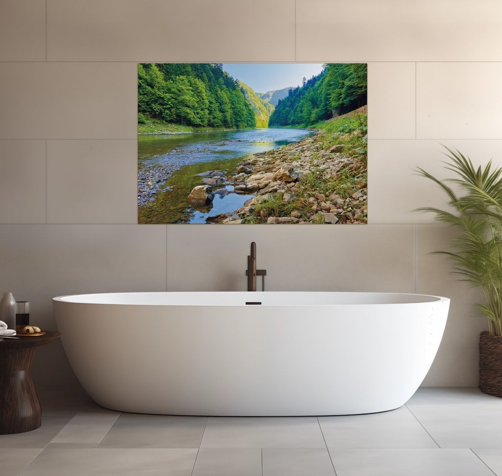 Wallario wasserfestes Poster selbstklebend 70 x 100 cm, Fluss in den Bergen an steinigem Ufer, Badezimmerposter Spritzschutz mit Hochglanzoberfläc...