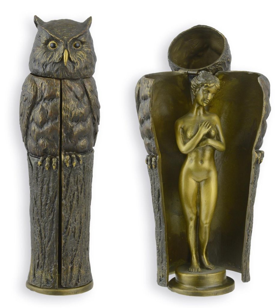 Erotische Bronzeskulptur Frau in Baum nach Bergmann Replikat Retro Design Dekoration