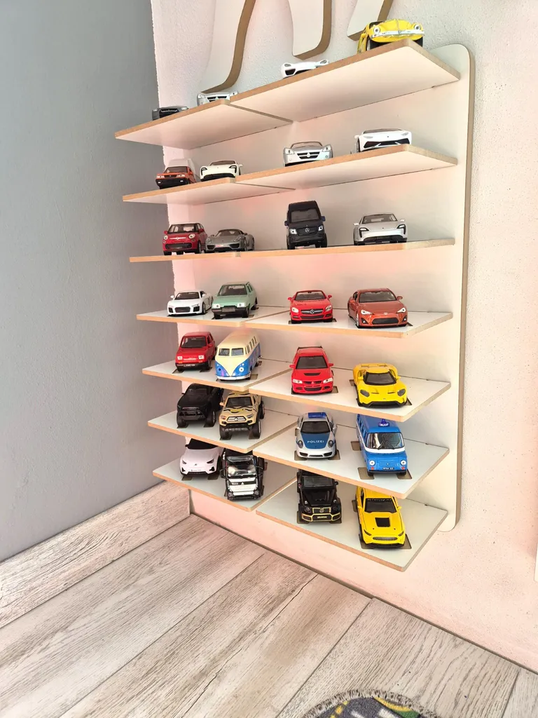 Vitrine ouverte pour modèles 1:43 : fini les reflets et la poussière