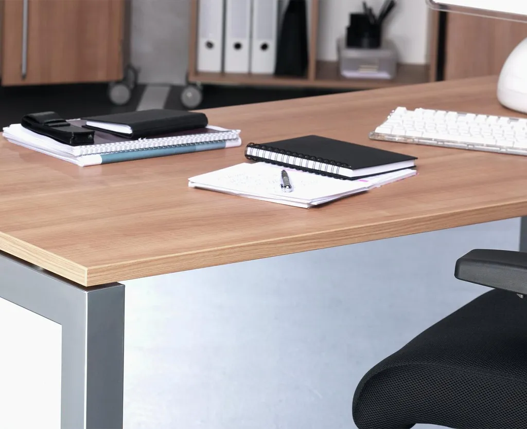 Bureau de télétravail réglable Hammerbacher JS08 blanc design moderne