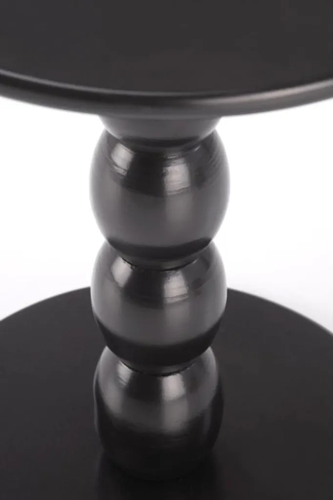 Optimisez votre petit salon avec la table basse CIRILLA noire compacte - 2