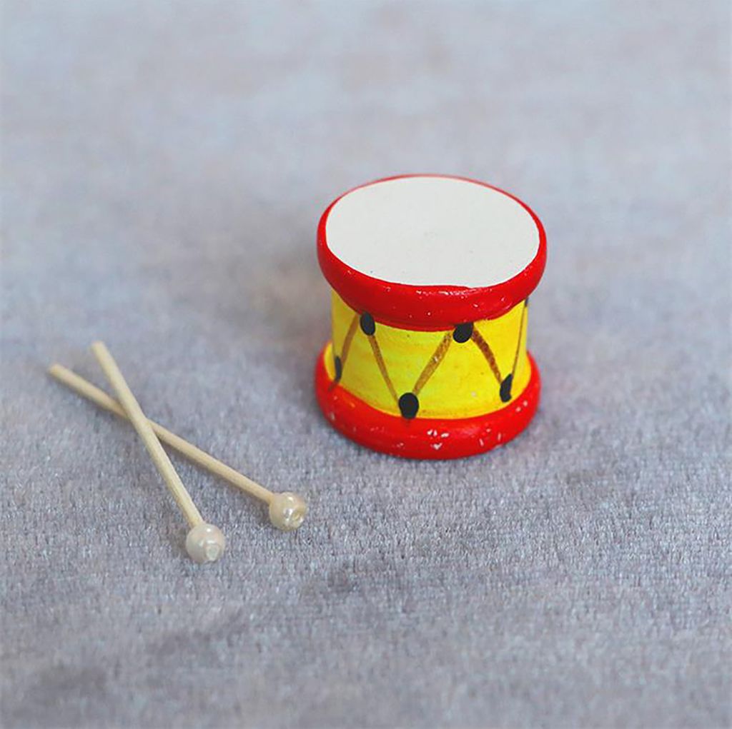 Dollhouse Drum Miniature Dollhouse Dekor Holzskala 1:12 Miniaturpollhouse Instrument Drum für Geschenk