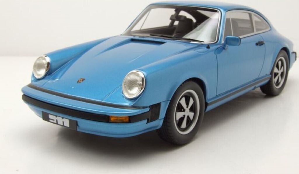Schuco 1:18 Porsche 911 Coupé blau 450029700