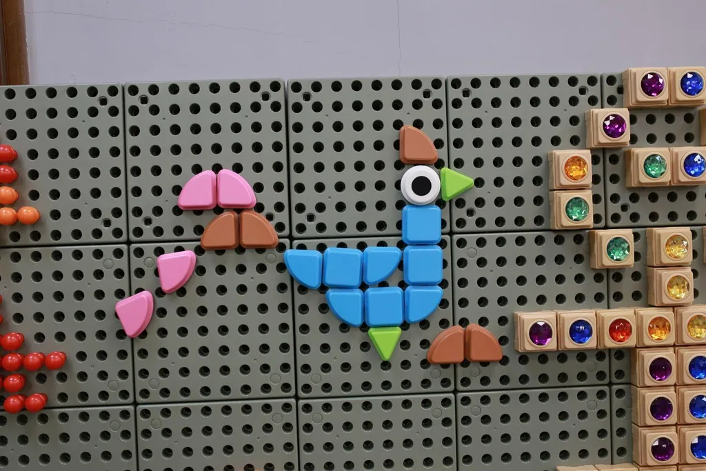 Chevilles Géométriques Masterkidz - Accessoires pour Tableau de STEM