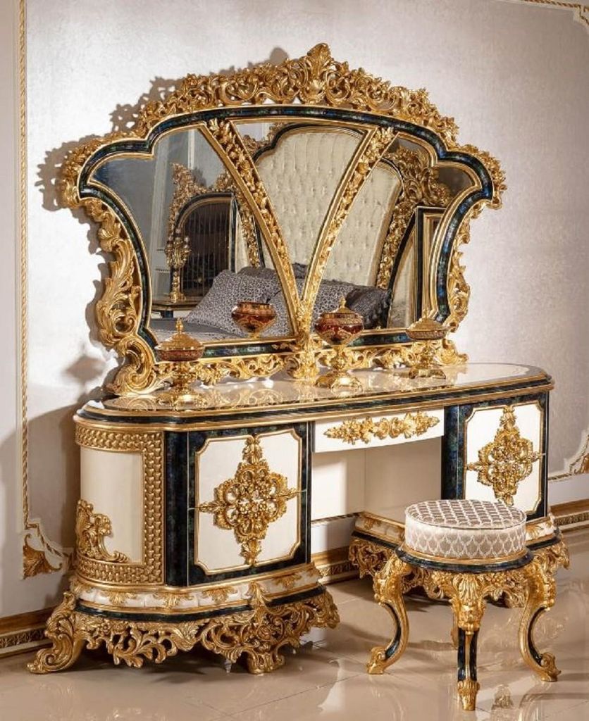 Casa Padrino Luxus Barock Schlafzimmer Set Weiß / Blau / Gold - 1 Barock Schminkkommode mit 5 Schubladen & 1 Barock Spiegel & 1 Barock Hocker - Ba...