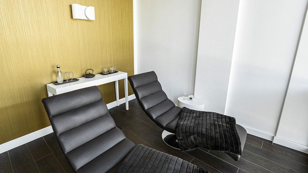 Jochen Schweizer Paar Floating Hamburg Hafencity; Erlebnis verschenken oder selbst erleben; Gutschein gültig für 2 Person