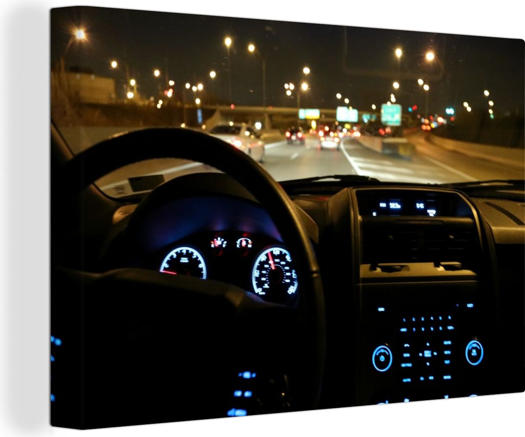 OneMillionCanvasses - Leinwandbilder - 140x90 cm, Armaturenbrett eines Autos in der Dunkelheit, Wandbilder Kunstdruck Wanddekoration - Foto auf L...