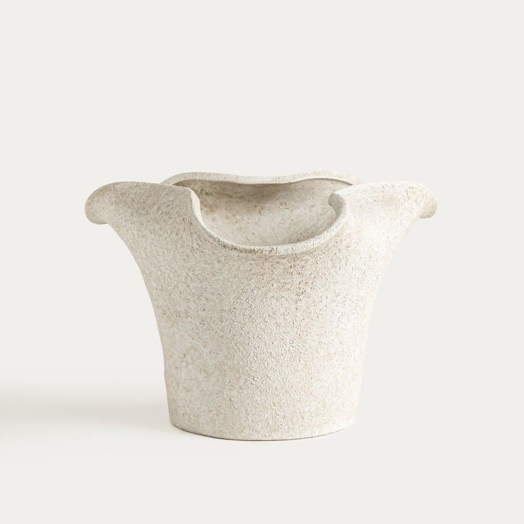 HOMLA TAVERO-Vase, breit, aus Zement, 25 x 22 x 16 cm Produktbild 