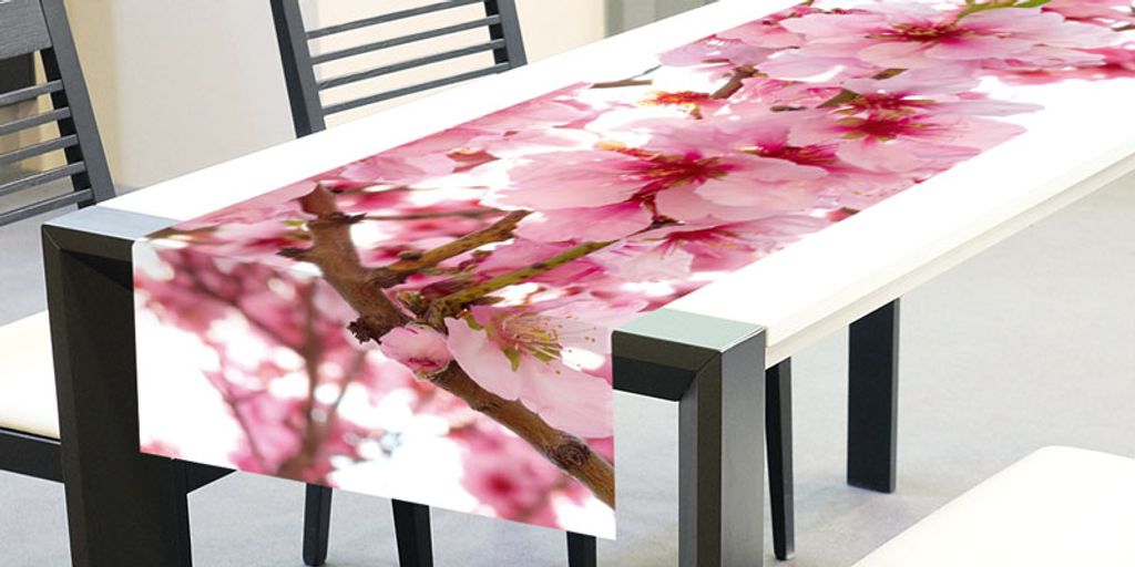 Běhoun na stůl - Květy jabloně 40 x 140 cm Obrázek produktu 