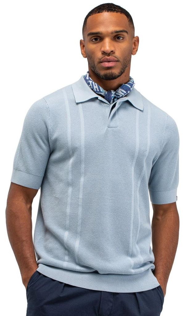 Hellblaues Polo Butcher of Blue gestrickt