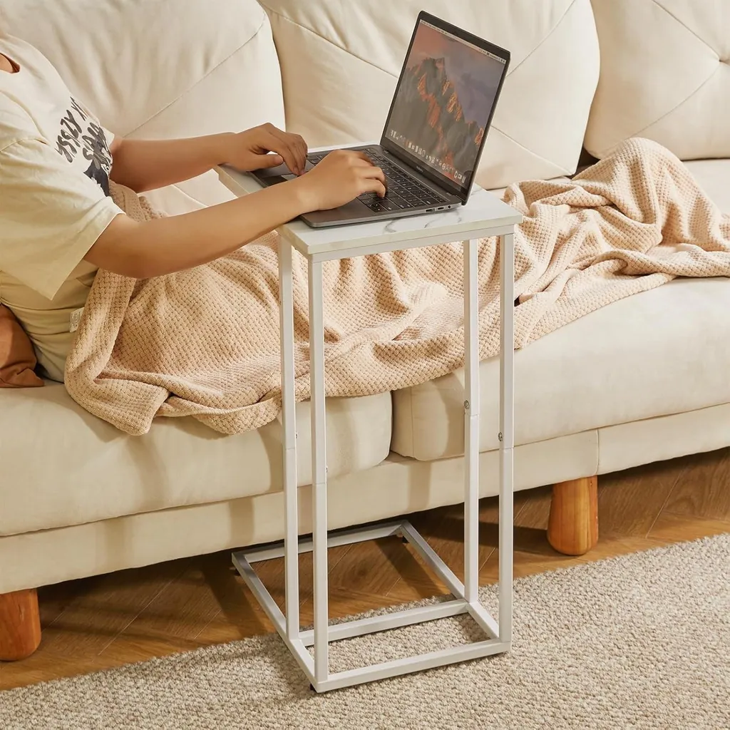 Petite Table d'Appoint Marbre Blanc et Métal Stable - Modèle Compact