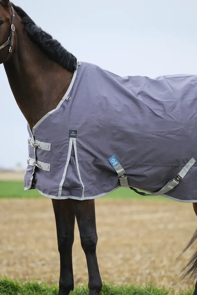 Couverture Equithème Tyrex 1200D 50g : robustesse et éco-conception - 12
