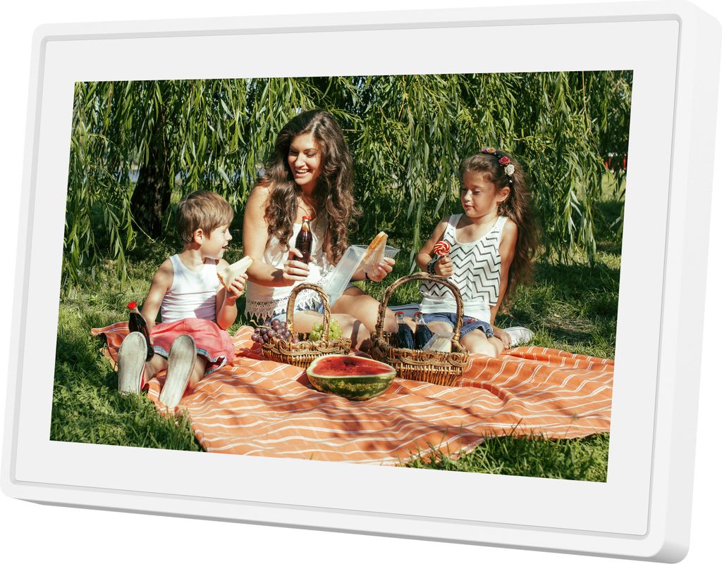 A family enjoying a picnic in a park.
