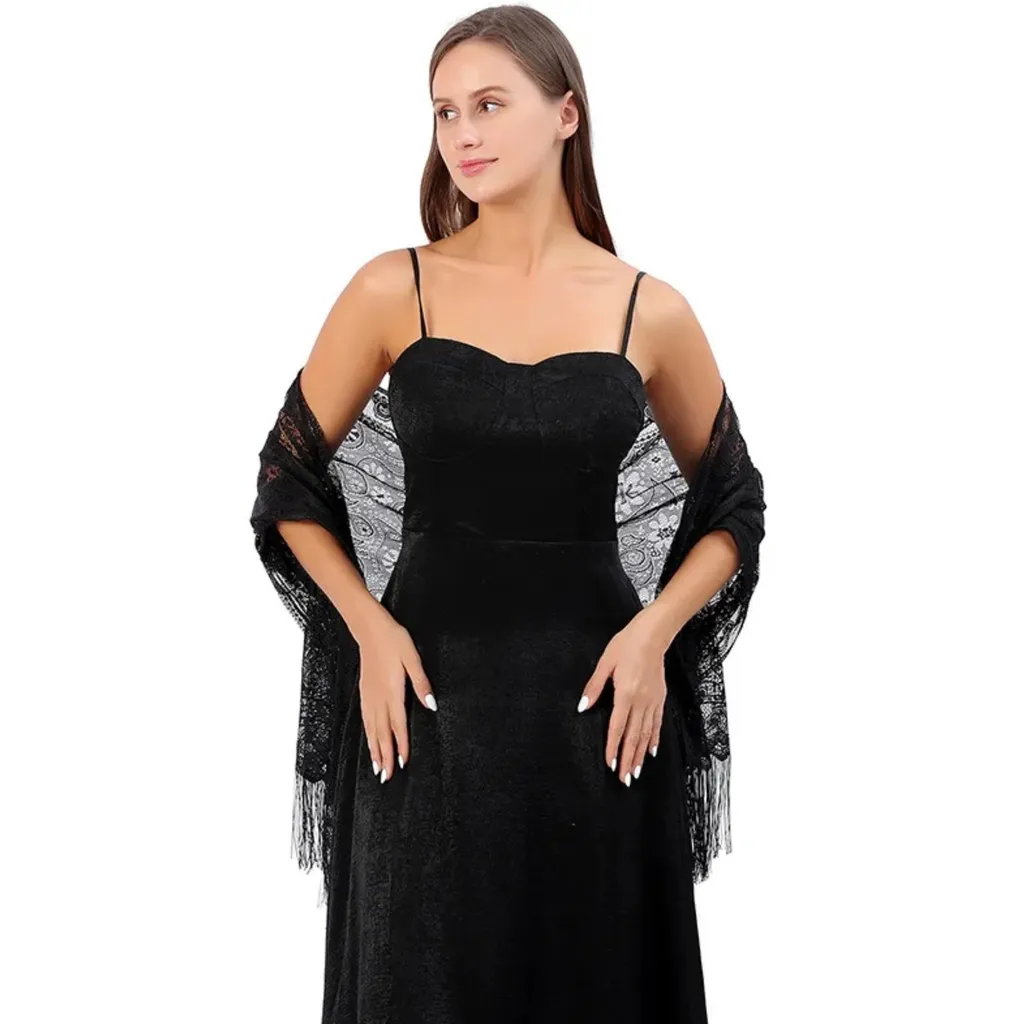 Sciarpa in Pizzo Nera Eleganza KP33771 - Avvolgi la tua Serata
