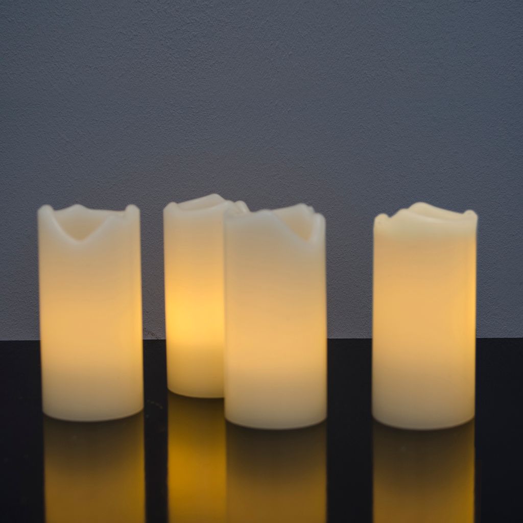 X4-LIFE LED Echtwachskerzen medium 4er Set inkl. Fernbedienung