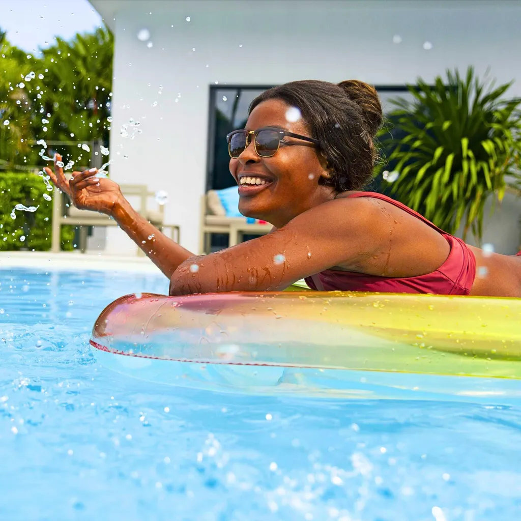 Matelas gonflable piscine résistant avec surface grand ponton stable
