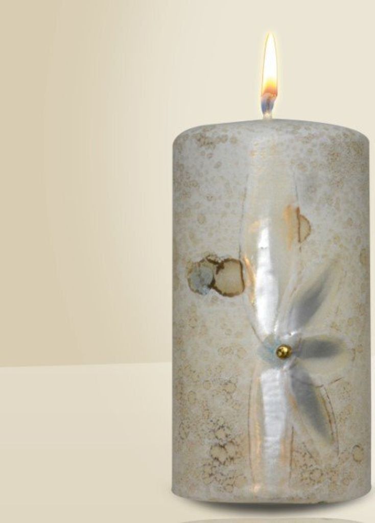 Stumpenkerze "Magnolia" Elfenbein 140 x Ø 70 mm, Designkerze Ostern, Frühling und Sommer