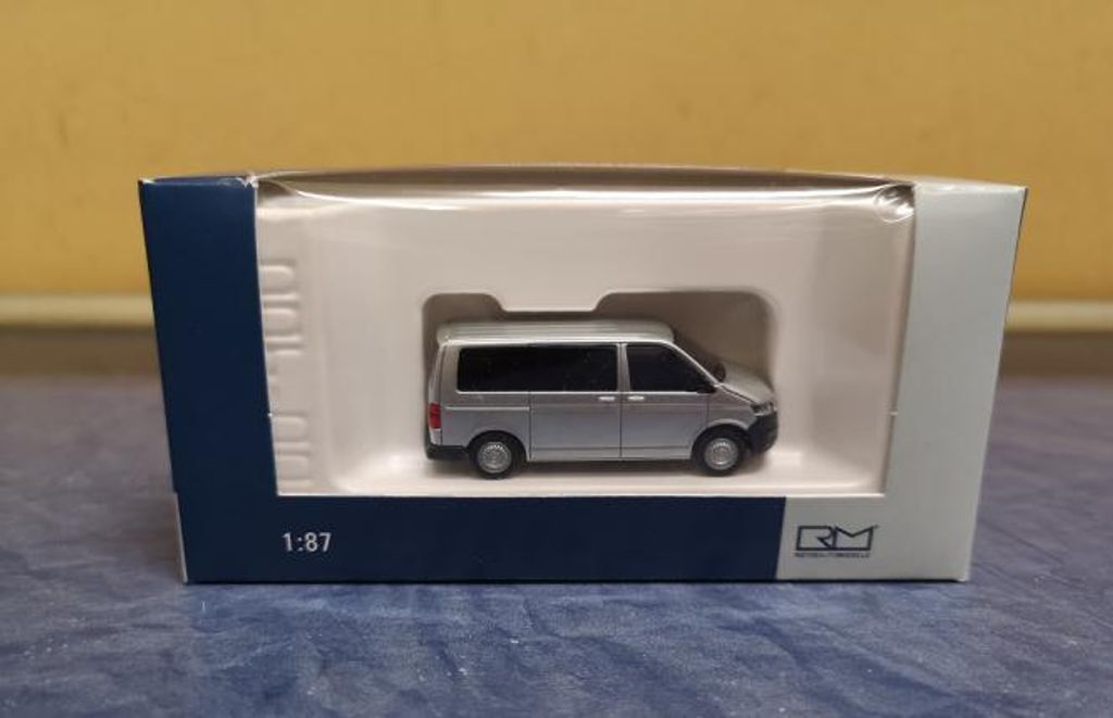 Rietze VW T6.1 Bus KR reflexsilber 11682