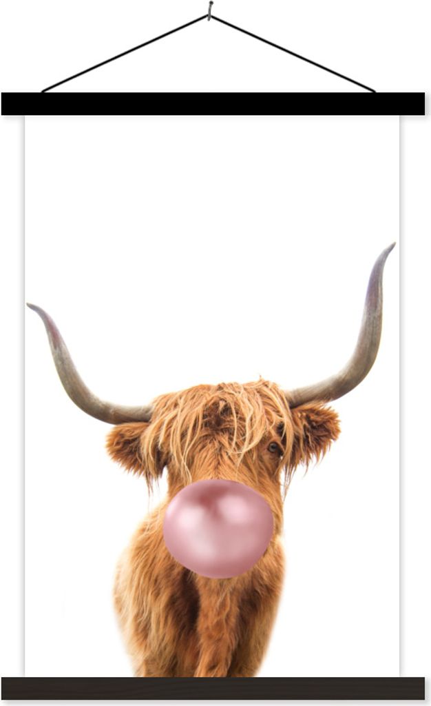 MuchoWow Textilposter Scottish Hochlandrind - Kaugummi - Rosa - Kind - Mädchen - Jungen 120x180 cm mit schwarzem Rahmen - Fotos