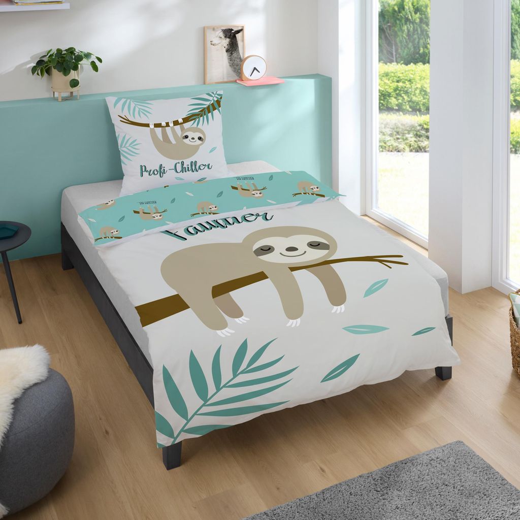 Bettwäsche Set für Kinder mit Faultier Motiv · Kinderbettwäsche 135x200 80x80 cm aus 100% Baumwolle · Wendebettwäsche "Profi-Chiller"
