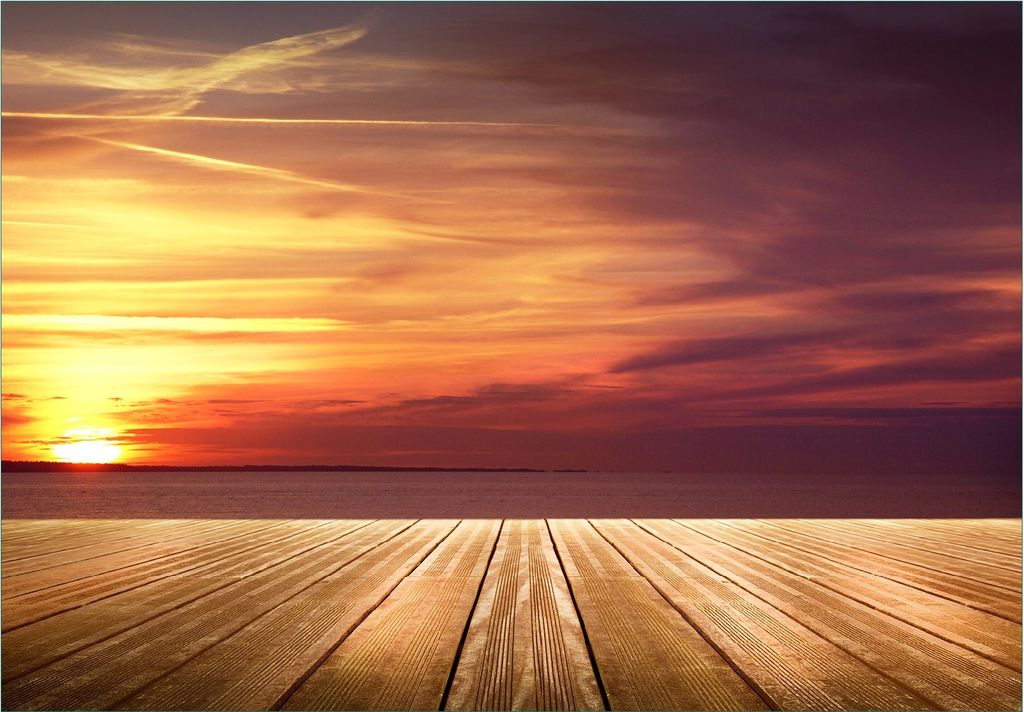 Wallario Fototapete Vliestapete, seidenmatte Oberfläche, einfache Verarbeitung, Größe 300 x 210 cm, Motiv Steg am See - Sonnenuntergang und rote...