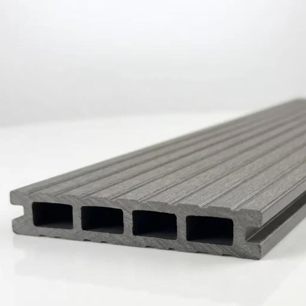 Terrassendielen WPC Handmuster WoodoRhodos Muster Grau | Produktbild 