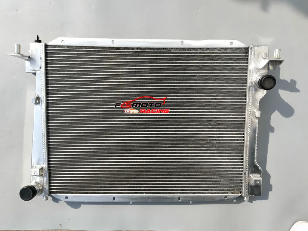 Évitez la Surchauffe : Radiateur Aluminium Renforcé pour Berline Luxe