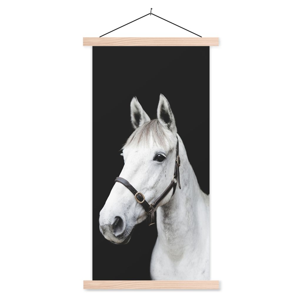 MuchoWow Textilposter Pferd - Halfter - Weiß 40x80 cm mit holzfarbenen Rahmen - Wohnzimmer