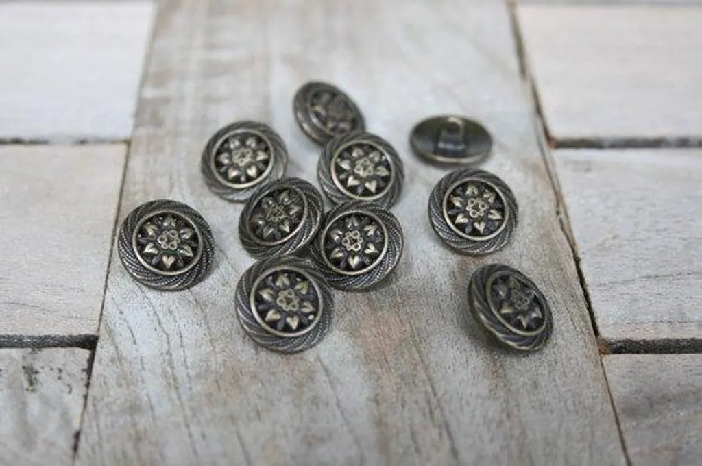 Boutons pour veste traditionnelle autrichienne Edelweiss 15mm métal x10