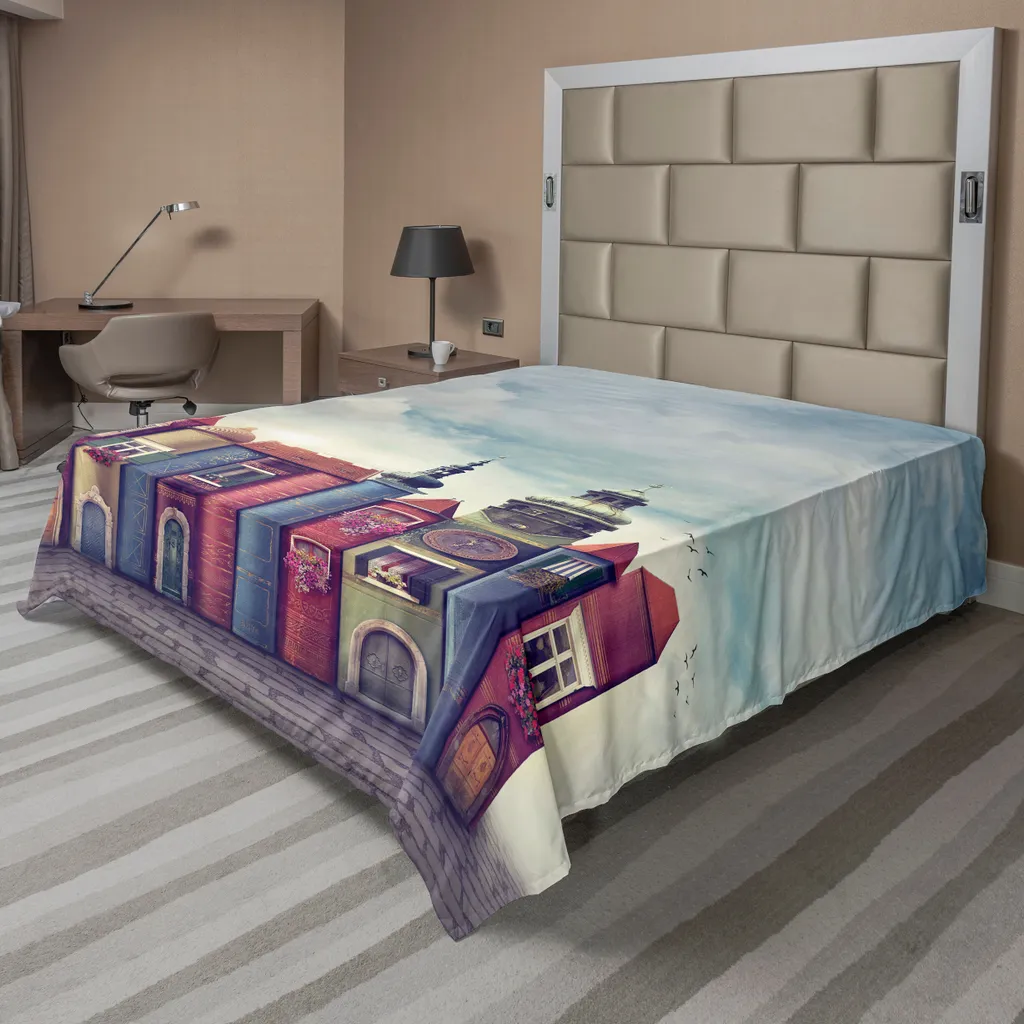 ABAKUHAUS Lenzuolo fantasia, città con libri antichi, edifici, uccelli e cielo nuvoloso, panorama urbano letterario, lenzuolo morbido e confortevole per un letto decorativo, 1 pezzo, 275 cm x 260 cm, rosso e blu