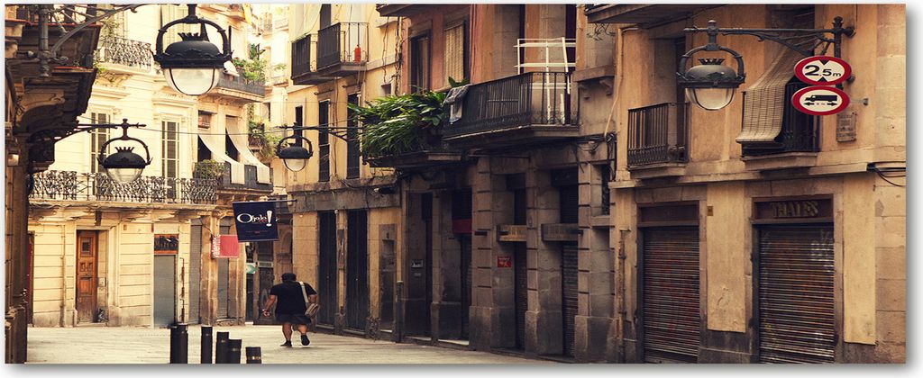 Tulup Küchenrückwand Spritzschutz aus Glas -125x50 -Spritzschutz auf gehärtetes Glas Sehenswürdigkeiten Gasse Barcelona