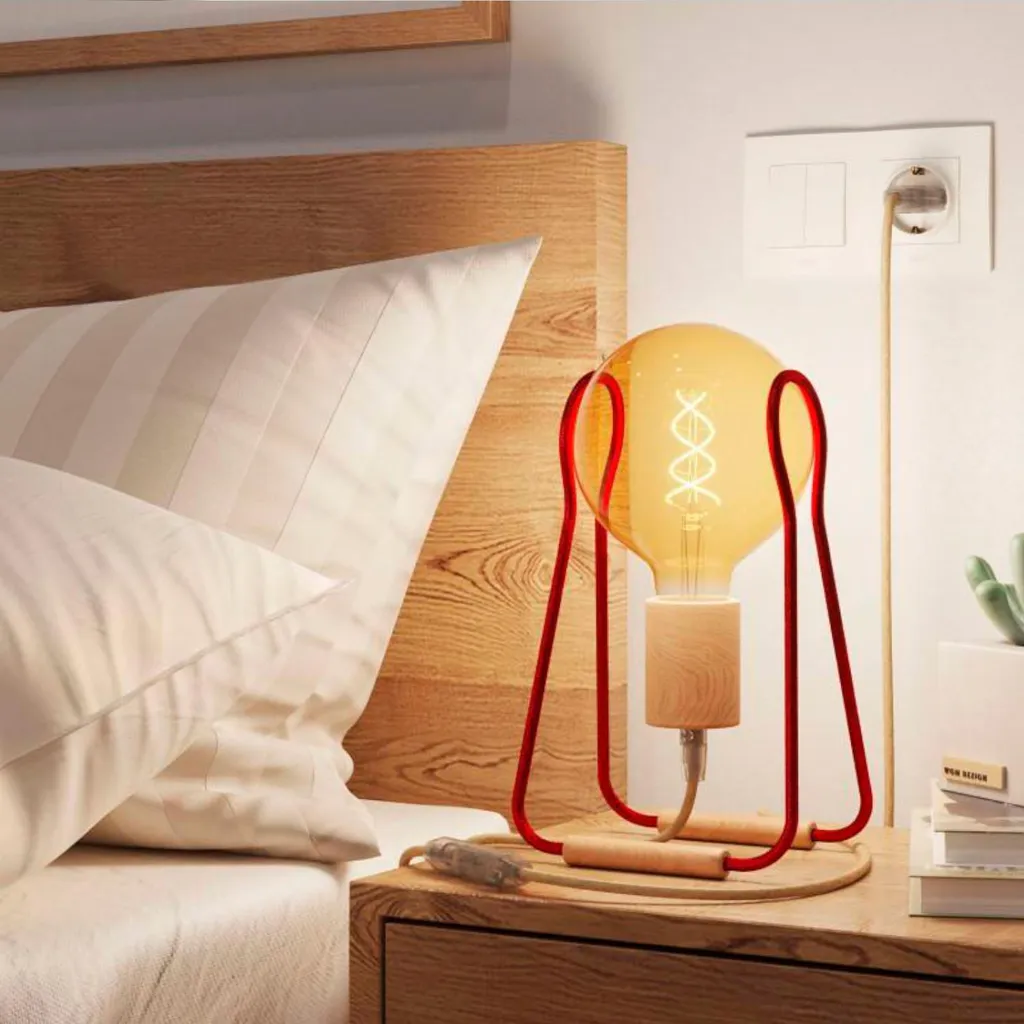 Lampe de Table Taché Metal : Solution d'Éclairage Stable à Branchement Facile - 2